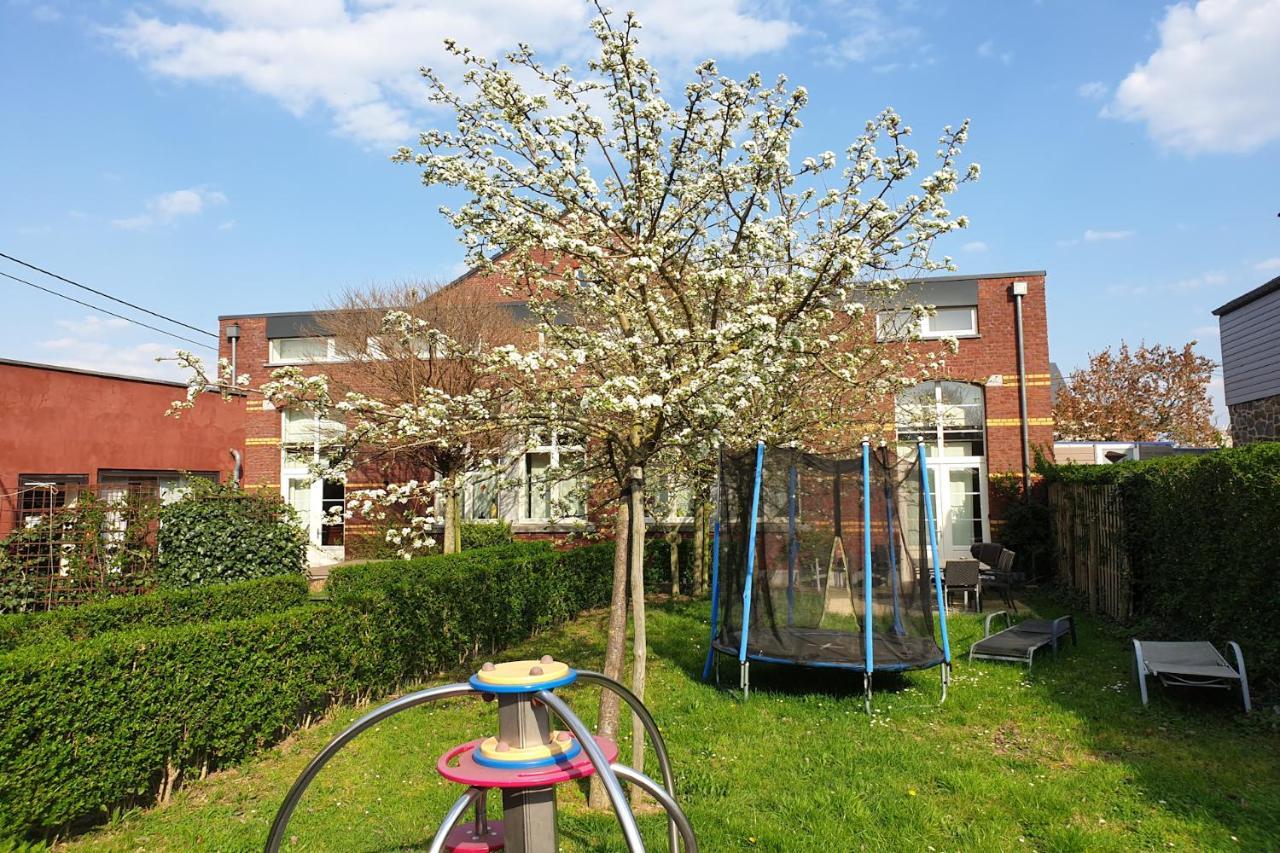 De Oude School Apartment Vise Exterior photo