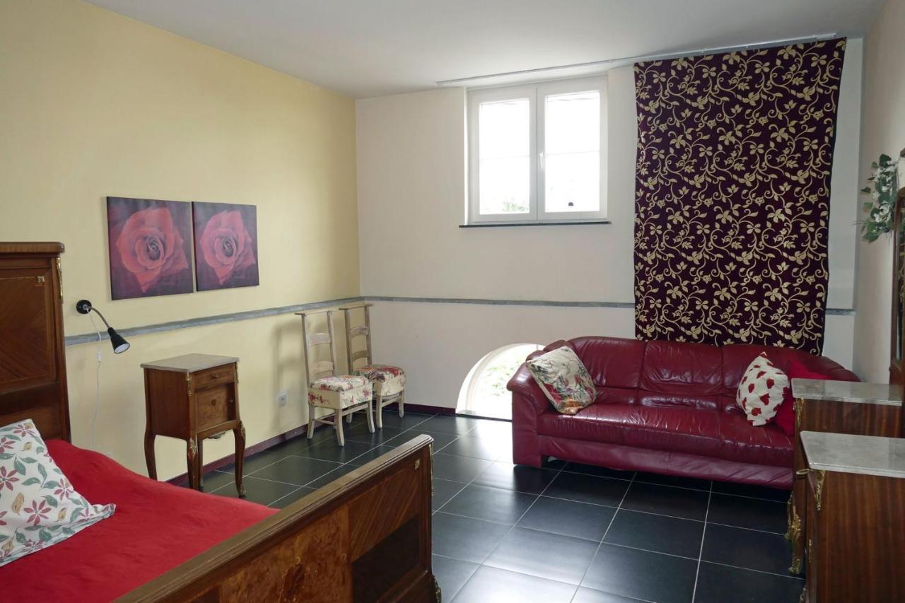 De Oude School Apartment Vise Exterior photo